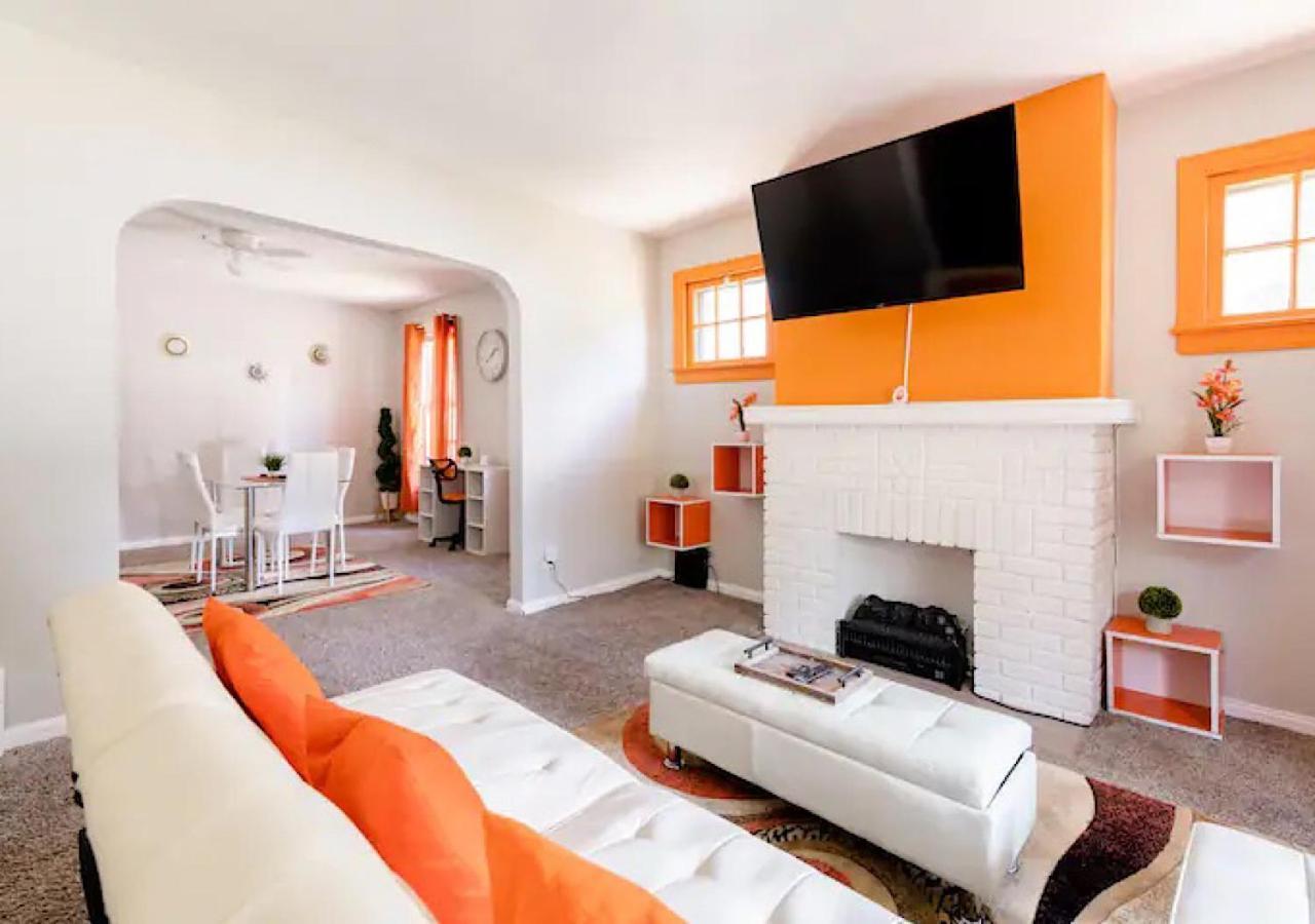 Вилла La Naranja Retreat - Cozy Duplex Near Downtown With Parking, 300 Mb Wifi & Self Check In Кливленд Экстерьер фото