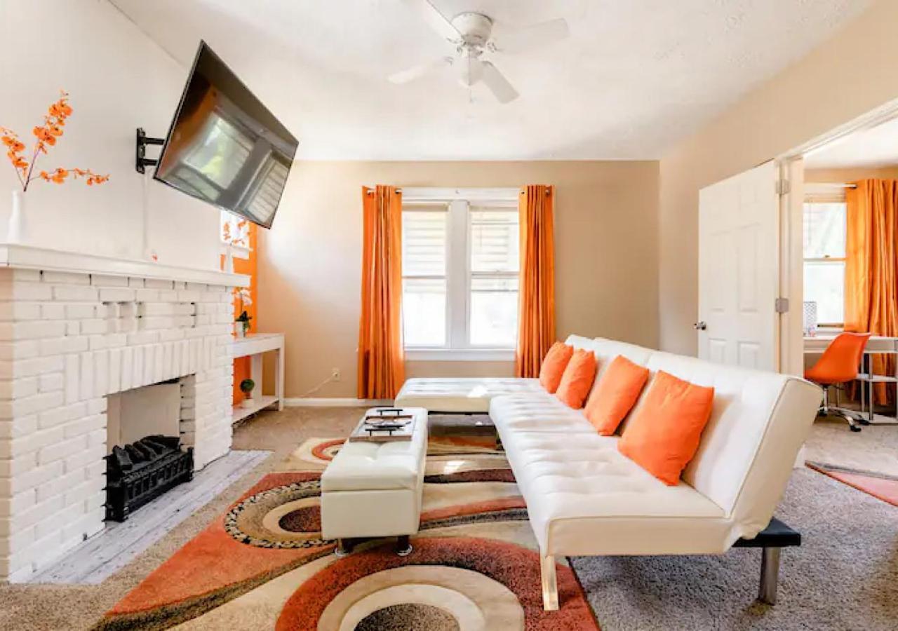Вилла La Naranja Retreat - Cozy Duplex Near Downtown With Parking, 300 Mb Wifi & Self Check In Кливленд Экстерьер фото