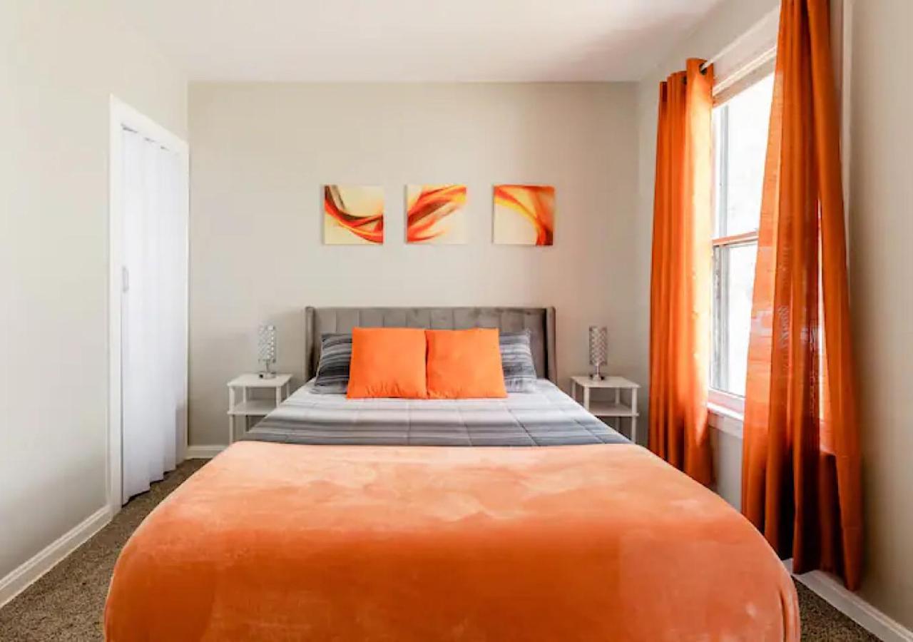 Вилла La Naranja Retreat - Cozy Duplex Near Downtown With Parking, 300 Mb Wifi & Self Check In Кливленд Экстерьер фото